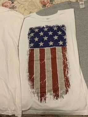 Adult Sz XL Bundle of 3 Patriotic T shirts.